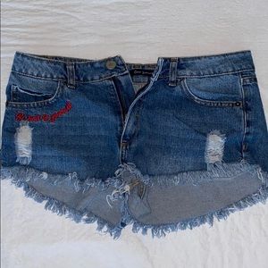 Selling these denim shorts. In perfect conditions!